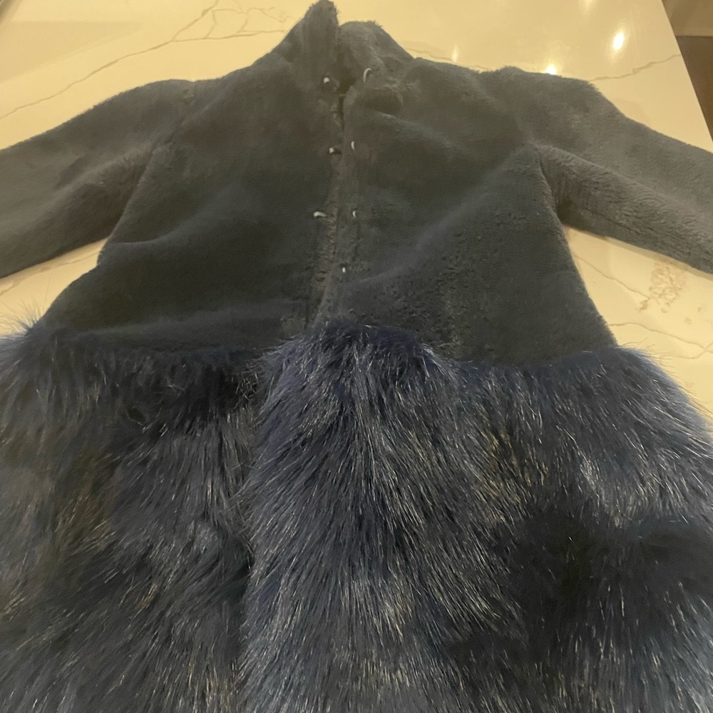 Imoga Girls navy blue fur boutique coat/jacket size 4 like new